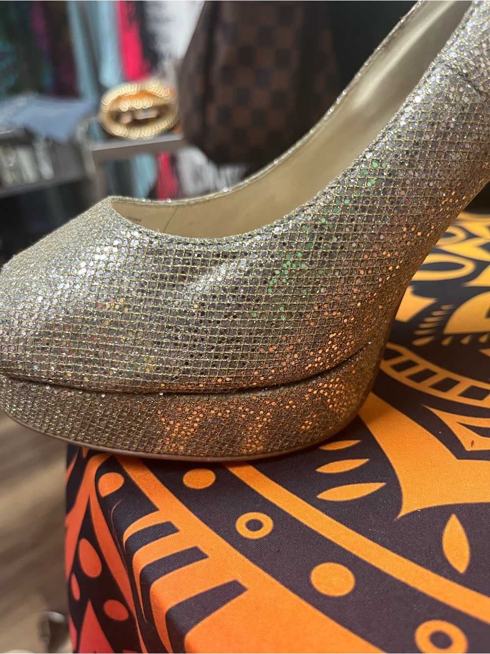 MK-Gold Glitter Platform Pump – Women's Dress Shoe